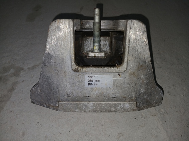 Права подушка двигуна 21810J9100 HYUNDAI