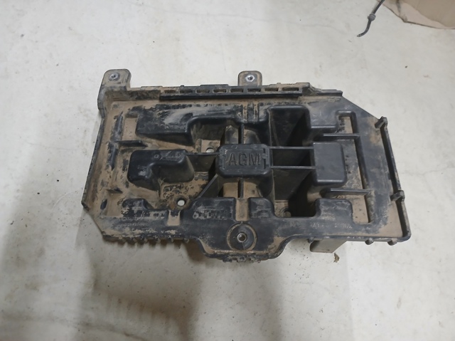 Піддон акумулятора(АКБ) 37150C5002 HYUNDAI