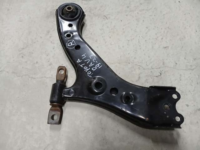 Поперечний важіль 480690R050 TOYOTA
