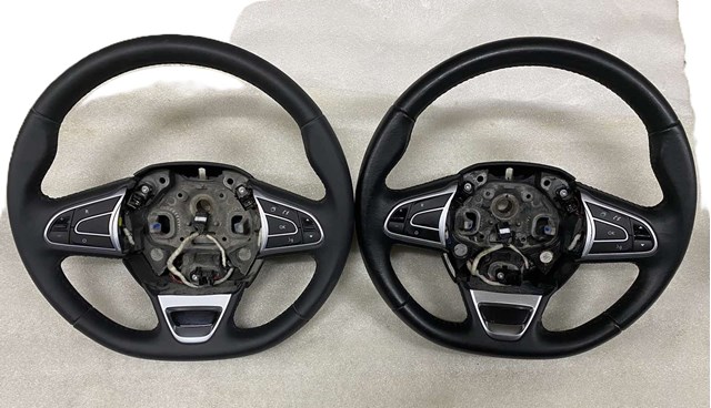 Рульове колесо 484005825R RENAULT