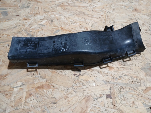 Повітропровід гальмівного диска, правий 51747158380 BMW