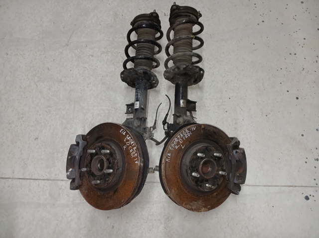 Стійка передня права 54660F1000 HYUNDAI