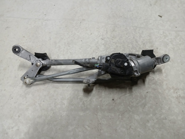 Двигун склоочисника лобового скла (трапеції) 85110F4010 TOYOTA