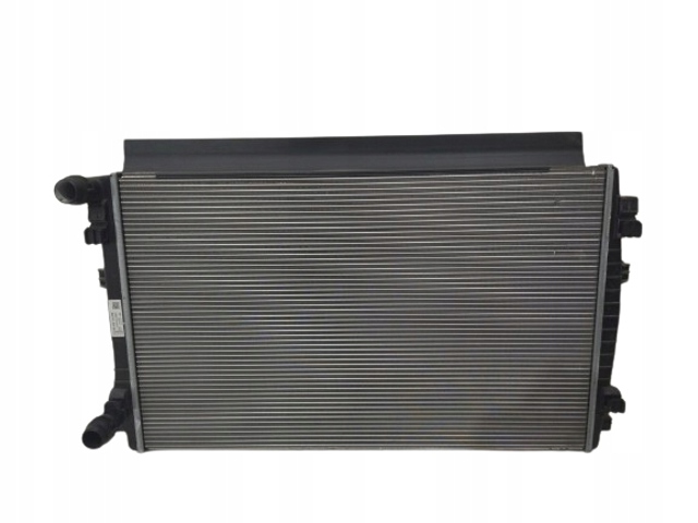Радіатор охолодження двигуна 5Q0121251GK VAG