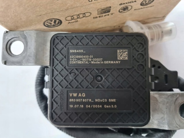 Датчик оксидів азоту NOX 8R0907807Q VAG