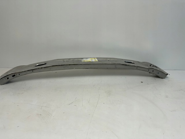Шина бампера переднього 8W0807113 VAG