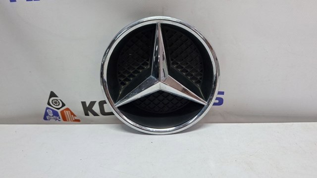 Облицювання радіатора A0008880100 MERCEDES