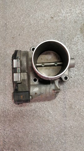 Дросільна заслінка в зборі 06K133062E VAG
