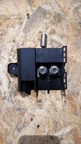 Коробка запобіжників 1K0937517 VAG