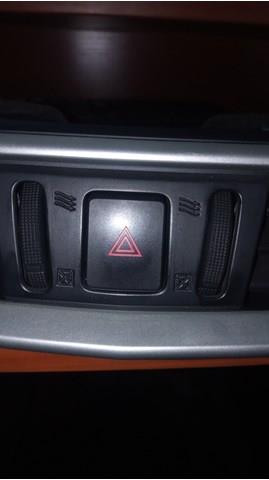 Кнопка включення аварійного сигналу 252904BA0A NISSAN