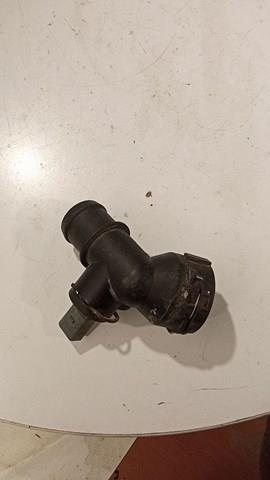 Водяний патрубок 3C0122291C VAG