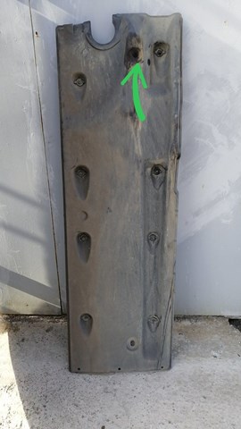 Захист днища, правий 561825202A VAG
