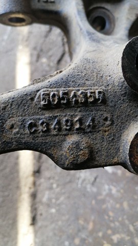 Цапфа ліва 5C0505435B VAG