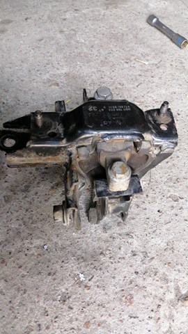 Ліва подушка двигуна 6Q0199555AT VAG