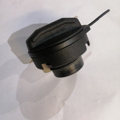 Пробка бензобака 6R0201550C VAG