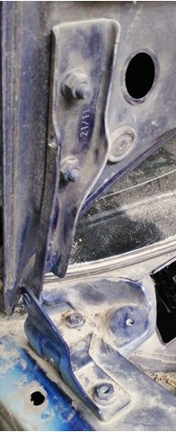 Петля капота, права 6R0823302A VAG