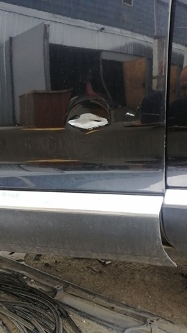 Двері передні, ліві 7L0831055L VAG