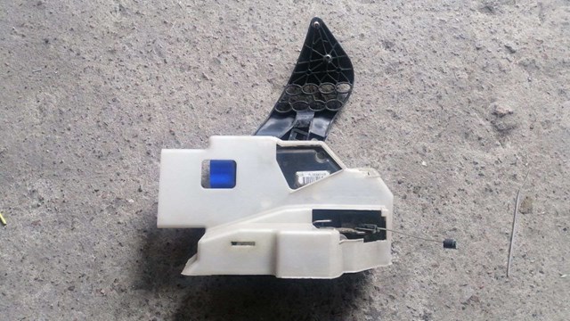 Замок задніх дверей, лівих 7L0839015B VAG