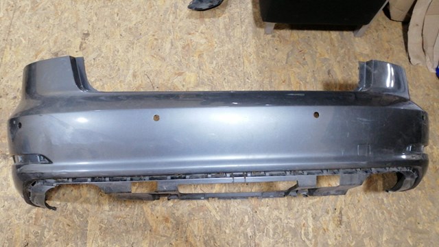 Кожух бампера заднього 8V5807067GRU VAG