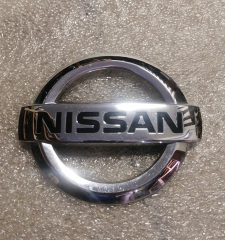 Емблема кришки багажника, фірмовий значок 908904EA0A NISSAN