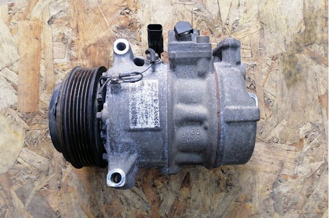 Компресор системи кондиціювання A0008304002 MERCEDES