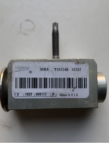 Клапан розширювальний A0998300100 MERCEDES
