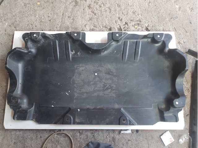 Захист піддона A2055240230 MERCEDES