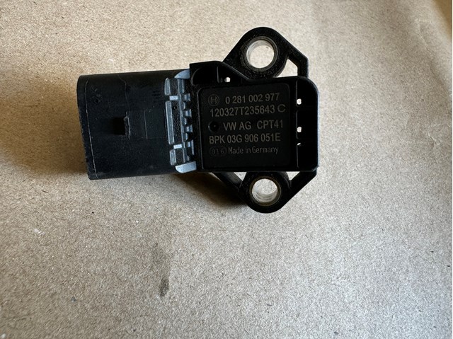 Датчик наддува 03G906051E VAG