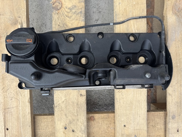 Кришка клапанна 03L103469R VAG