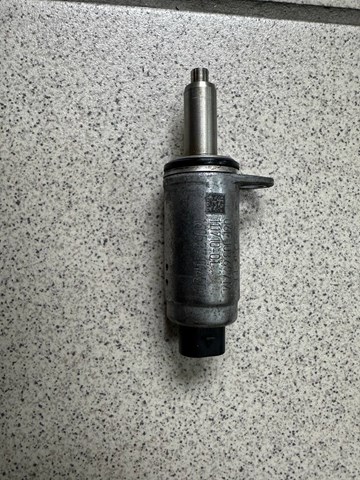 Регулятор фаз газорозподілу 06E103697M VAG
