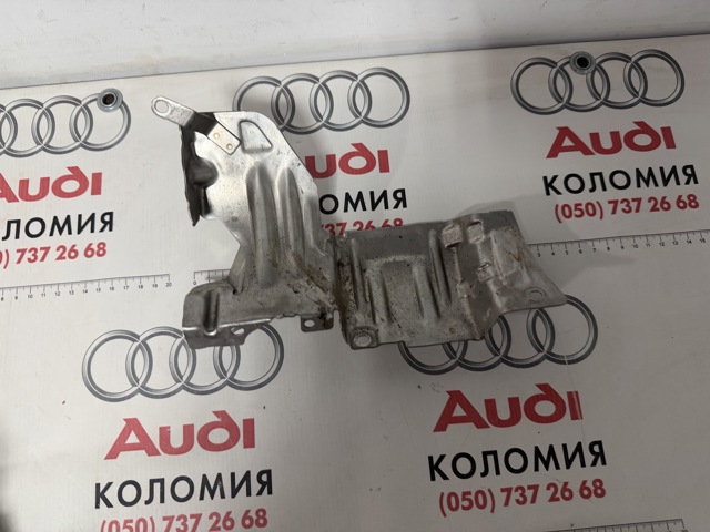 Кришка випускного колектора 06K129596C VAG