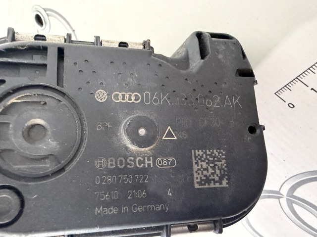 Блок дросельної заслінки 06K133062AK VAG