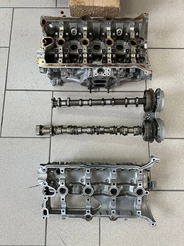 Головка блоку 06L103064F VAG