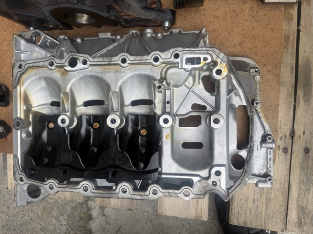 Піддон масляний картера двигуна, нижня частина 06L103603BP VAG