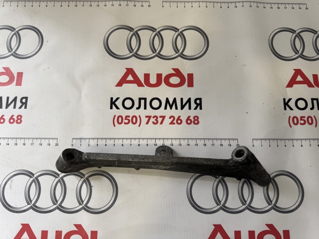 Кронштейн впускного колектора 06L129723C VAG