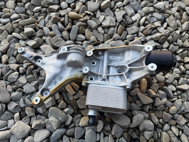 Кронштейн кріплення генератора 06L903143S VAG
