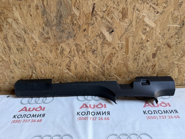 Накладка дверного порога внутрішнє, ліве 11A853371A4PK VAG