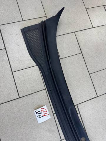 Водостік лобового скла, жабо 11B819403B9B9 VAG