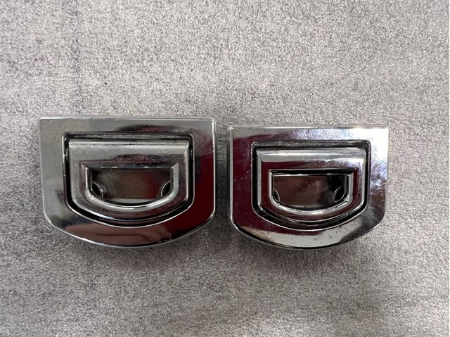 Петля кріплення вантажу 1K0864203 VAG