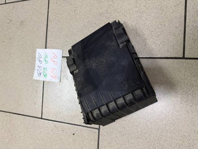 Кришка блока запобіжників 1K0937132F VAG