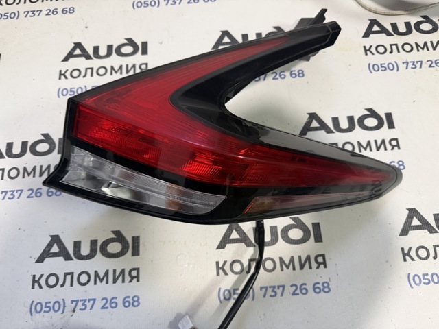 Задній правий стоп 265505SA1A NISSAN