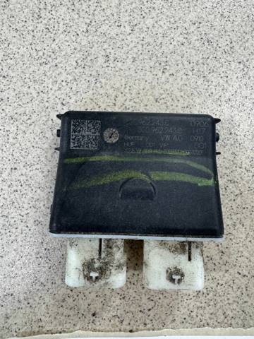Блок управління відкриття кришки багажника 3G0962243C VAG