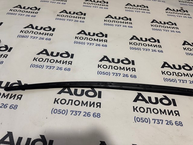 Захисна накладка вітрового скла ліва 4G0854327B VAG