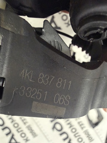 Тримач зовнішньої ручки дверей, передніх лівих 4KL837811 VAG