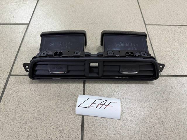Вентиляція передка 687505SK0B NISSAN