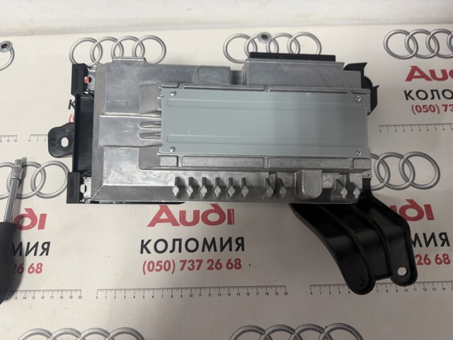 Підсилювач звуку аудіосистеми 80A035223A VAG