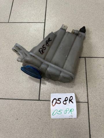 Бачок розширювальний 8K0121403Q VAG