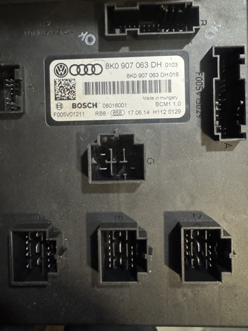 Модуль керування (ЕБУ) бортової мережі 8K0907063DH VAG