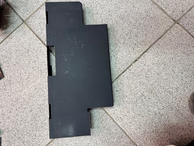Кришка акумулятора (АКБ) 8K0915429G VAG