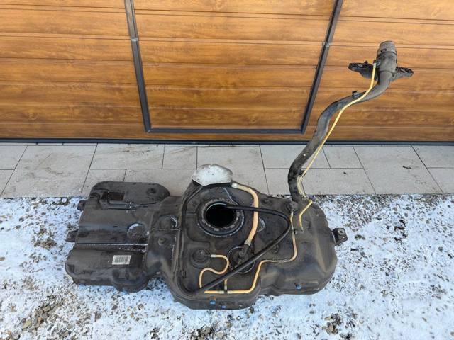 Бак паливний додатковий 8R0201060AP VAG